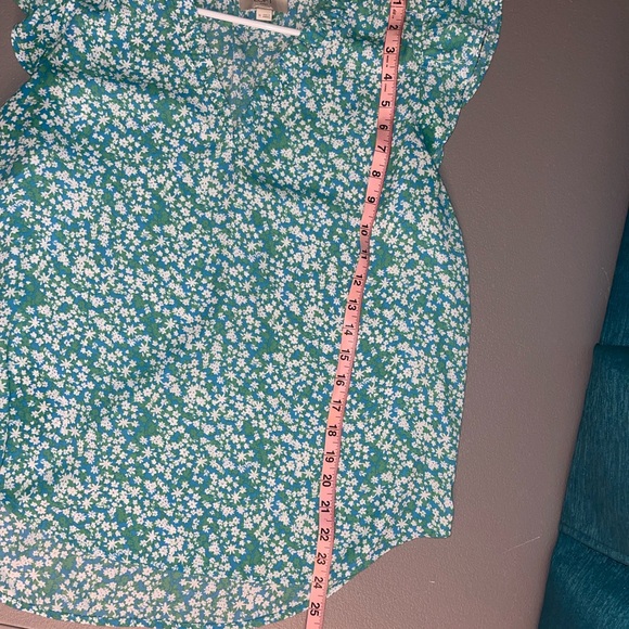 Loft Outlet Size M office wear, puff sleeve, ruffled neck top in great condition - Picture 7 of 13